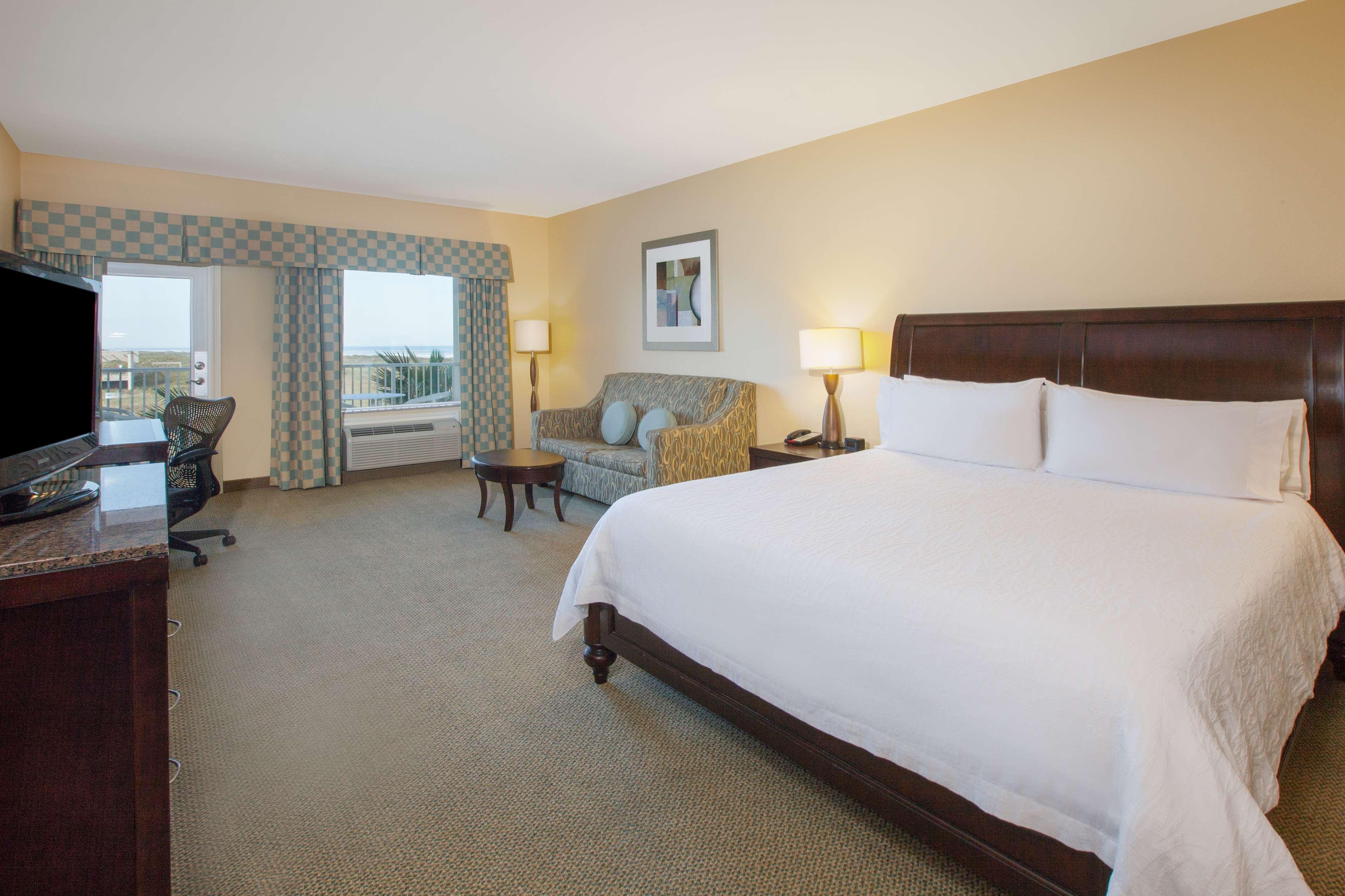 Hilton Garden Inn South Padre Island Beachfront Exterior photo