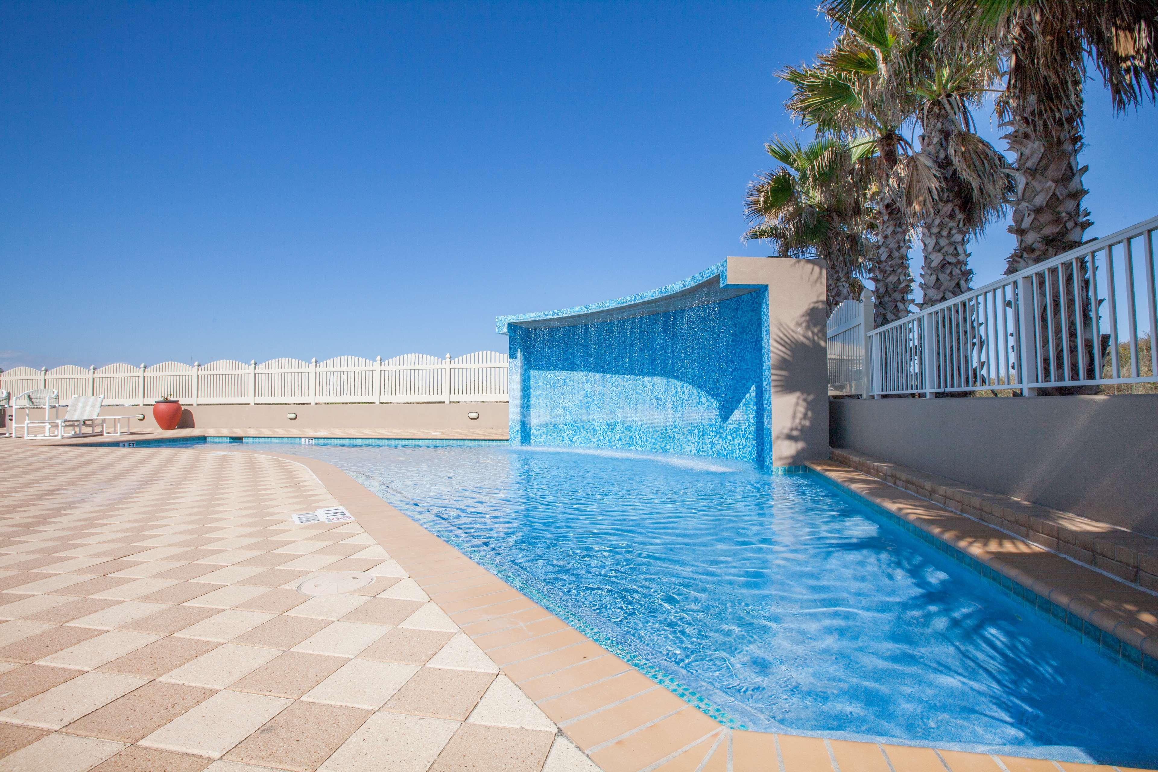 Hilton Garden Inn South Padre Island Beachfront Exterior photo