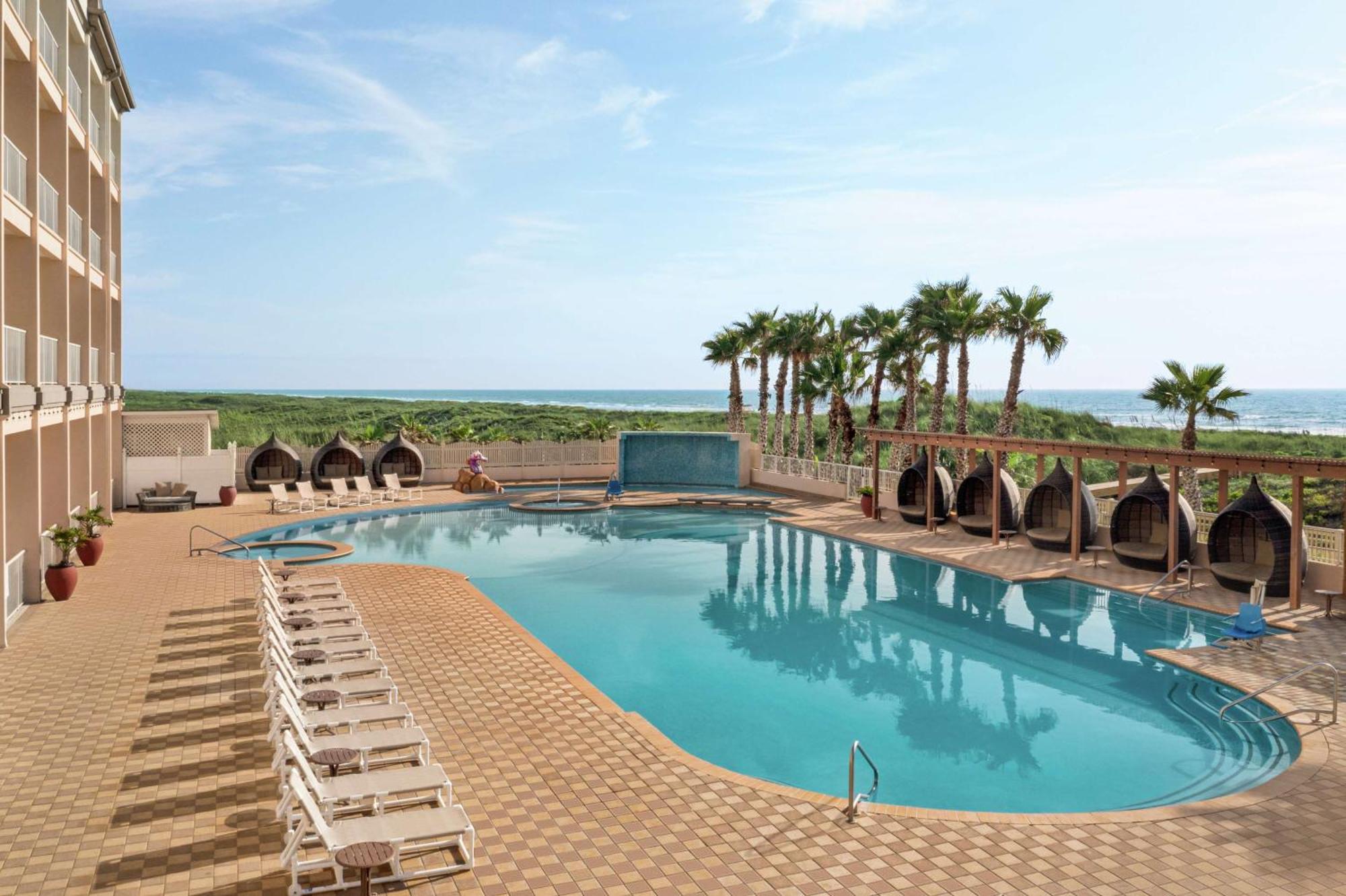 Hilton Garden Inn South Padre Island Beachfront Exterior photo