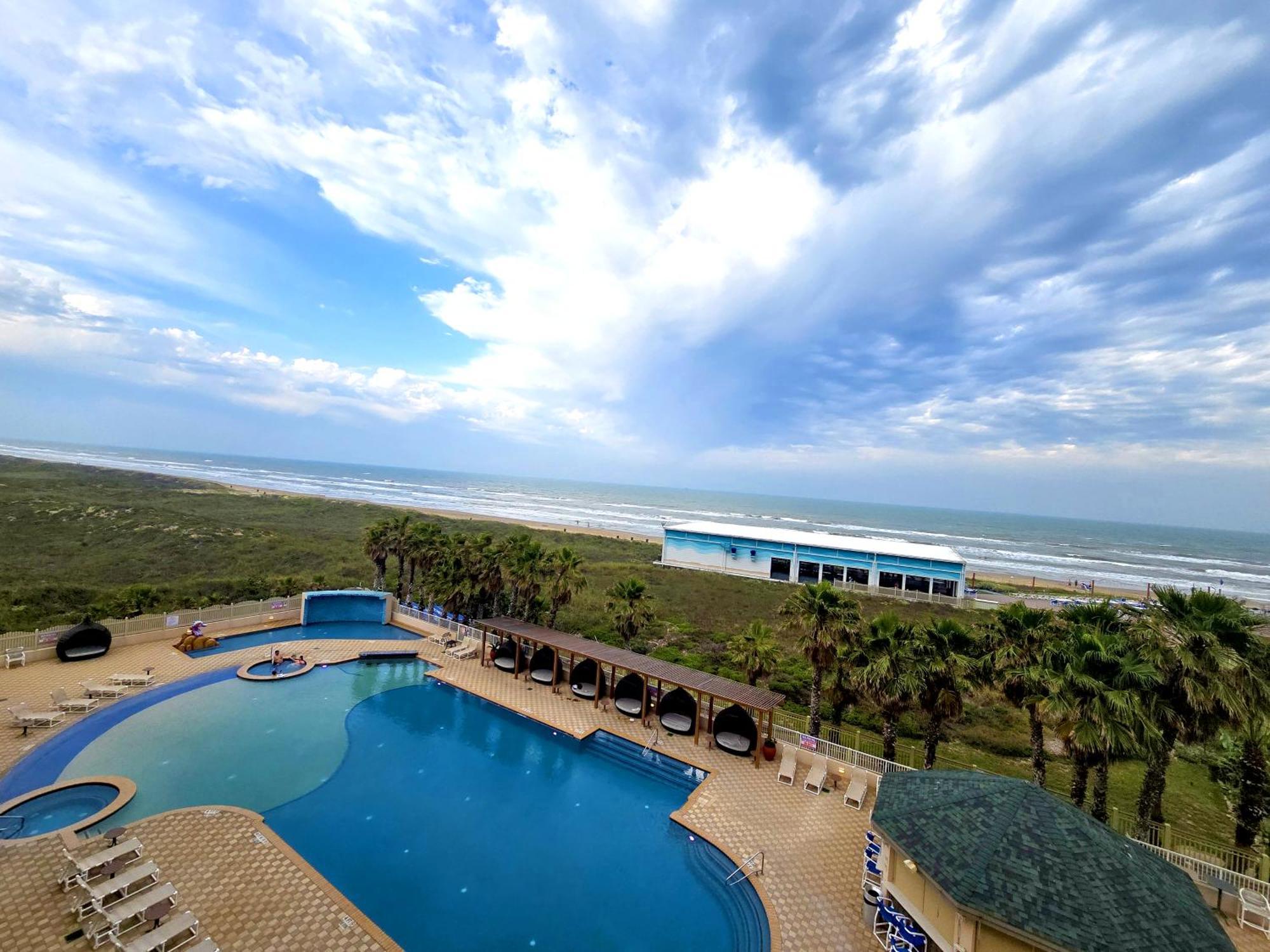Hilton Garden Inn South Padre Island Beachfront Exterior photo