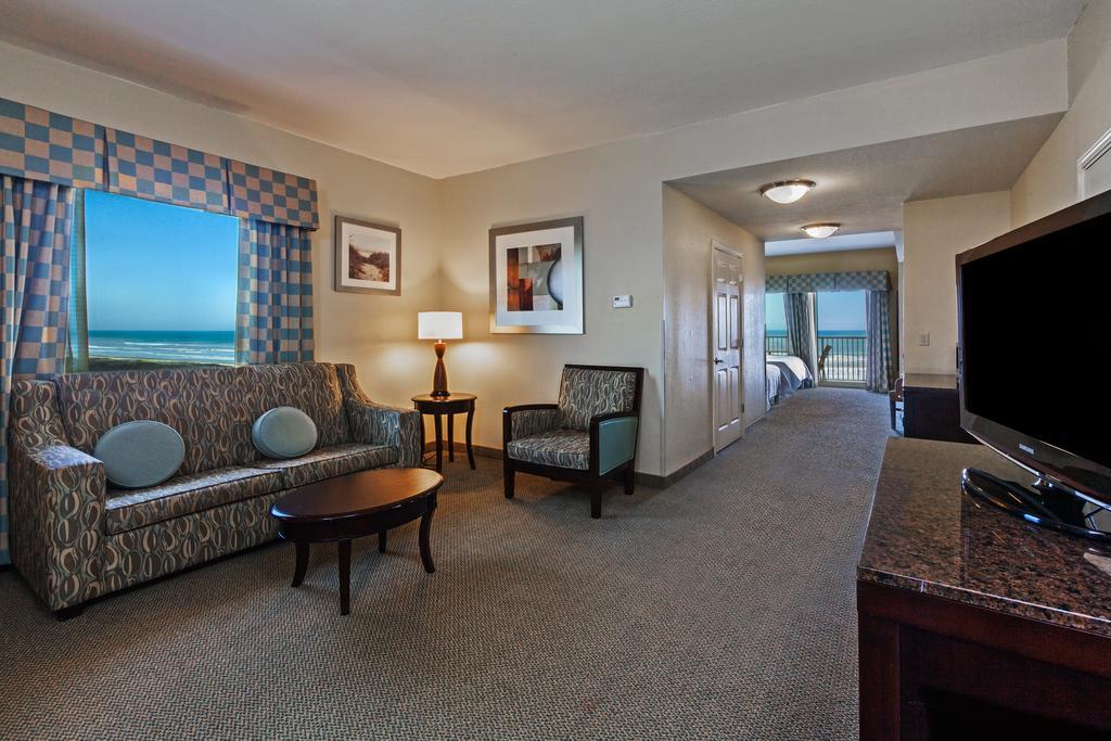 Hilton Garden Inn South Padre Island Beachfront Exterior photo